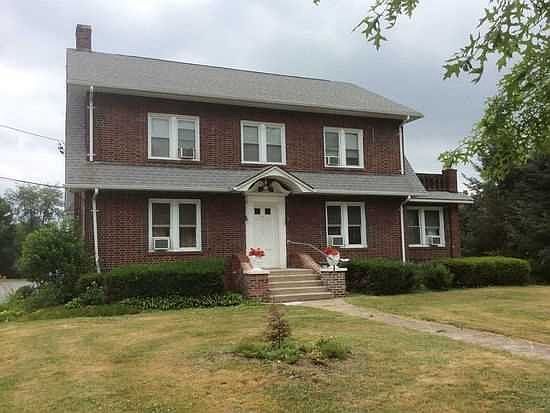 1st image of 250 Vineyard Ave #1