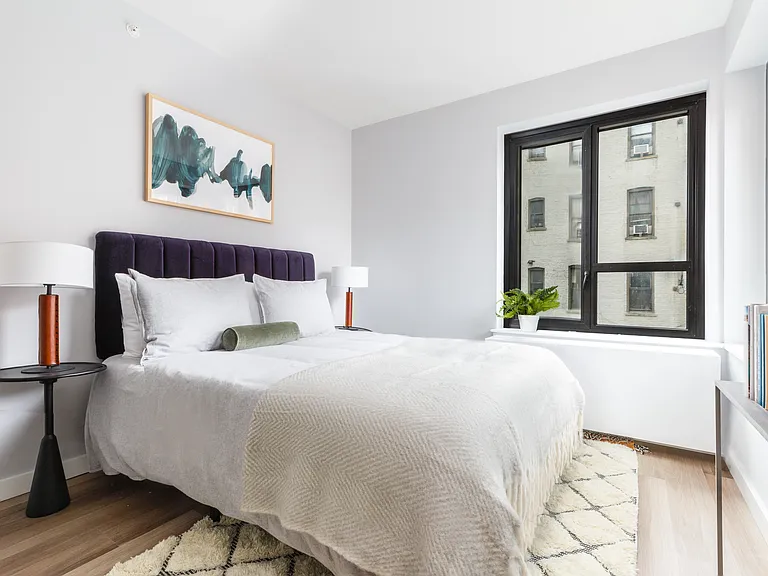 2415 Church Ave #213 — Photo 4