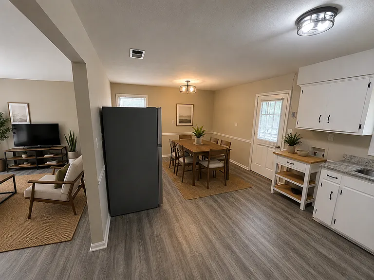 1507 Celia Dr — Photo 3