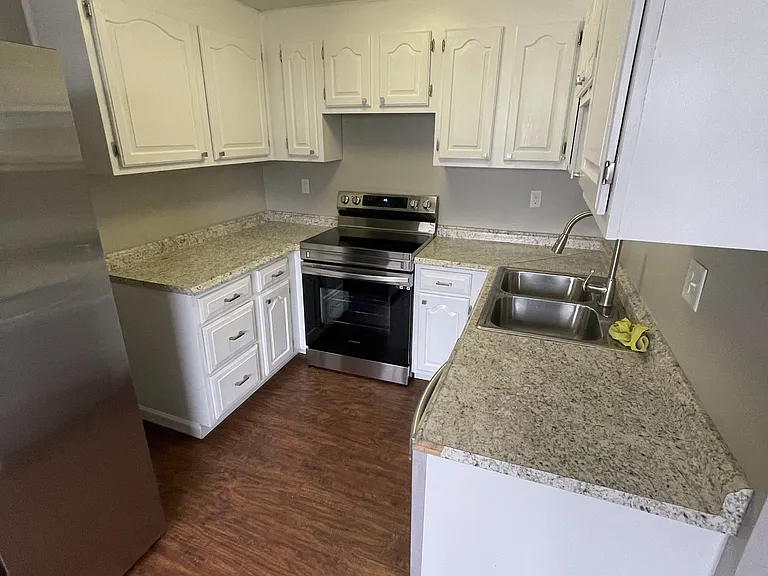 8390B Shallowcreek Rd #1 — Photo 3