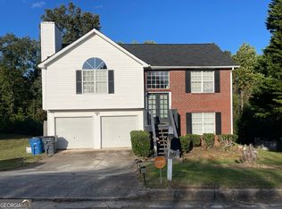 1220 Misty Meadows Ln, Hampton, GA 30228