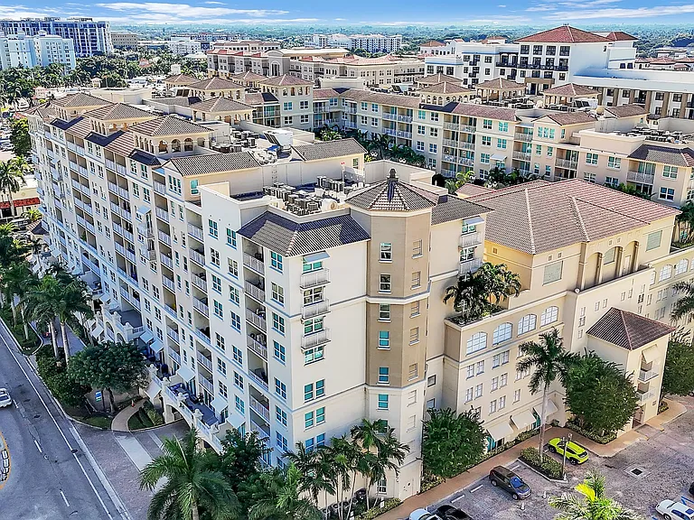 99 Mizner Blvd #Penthouse 40 — Photo 2