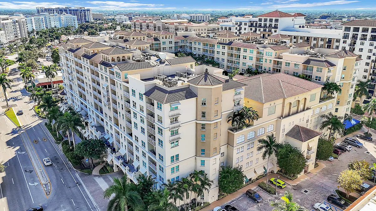 Building Photo - 99 Mizner Blvd #Penthouse 40