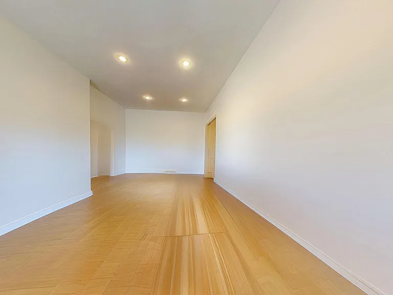 373 Park Pl #4 — Photo 2