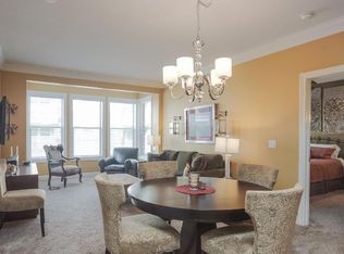 936 Perry St APT 214, Columbus, OH 43215