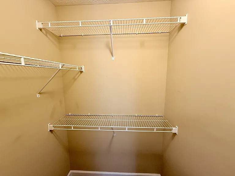 422 Jamestown Ave — Photo 21