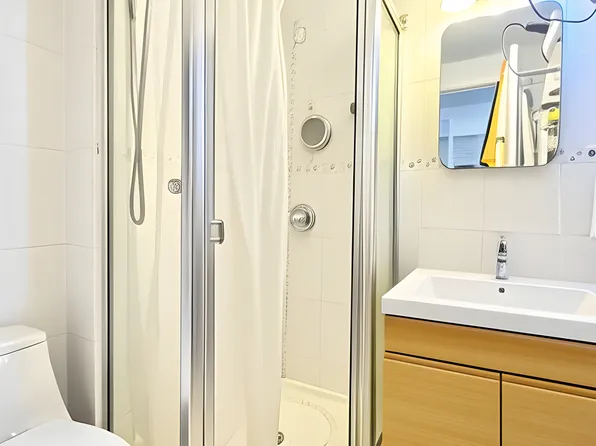 42-38 Judge Street image 9 of 10