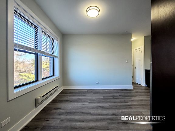 5th image of 725 Saint Johns Ave APT 14
