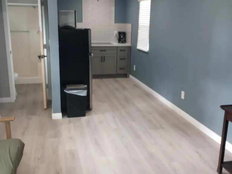 981 N San Gorgonio Ave — Photo 17