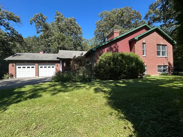9017 Wildrose Ln, Marengo, IL 60152