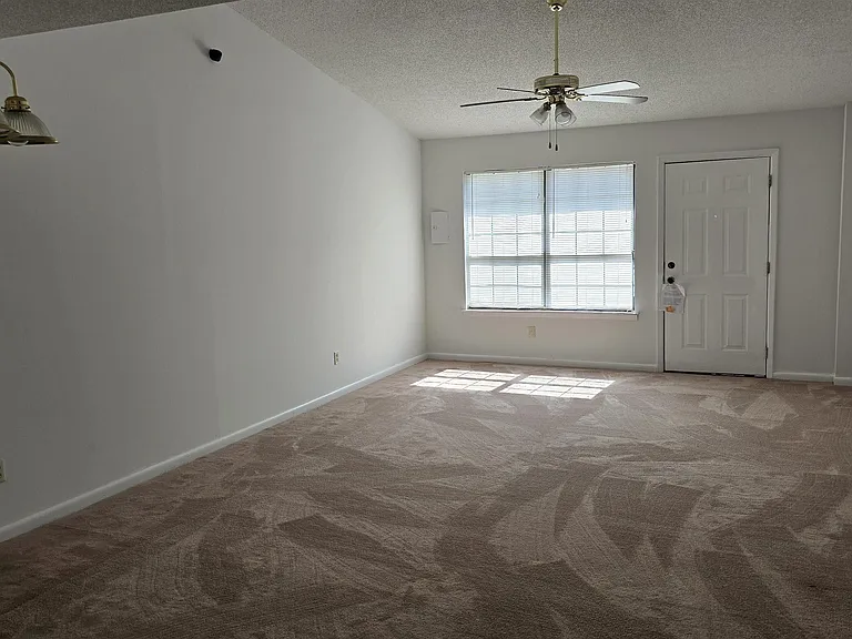 436 Tallulah Trl — Photo 3