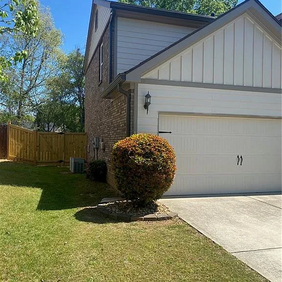 2007 Peach Shoals Cir — Photo 2