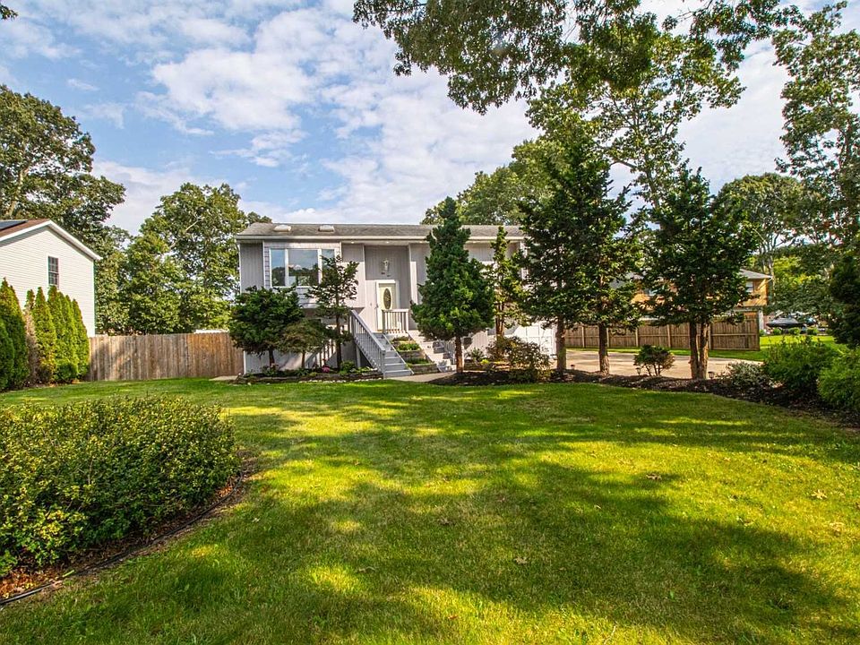 1st image of 55 Mill Dr