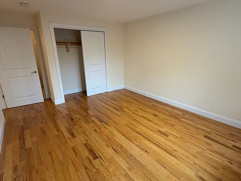 55 68th St #2B — Photo 26