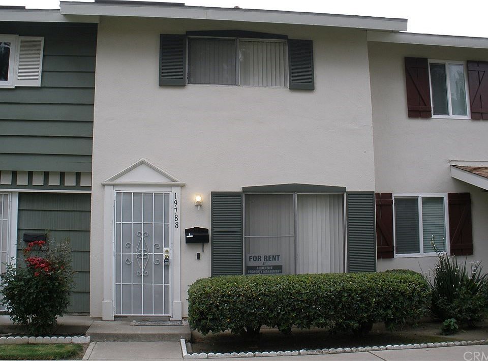 1st image of 19788 Coventry Ln