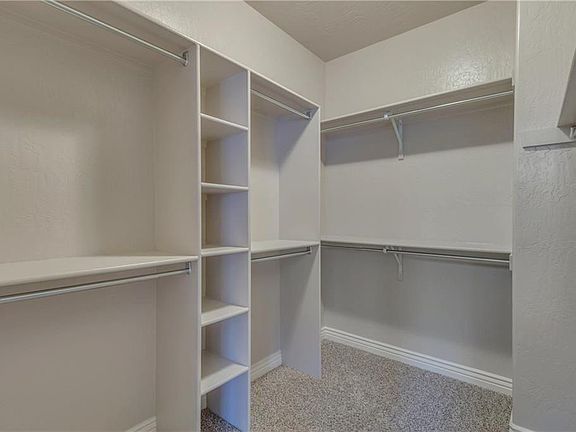 4th image of 12776 Barstow Ave