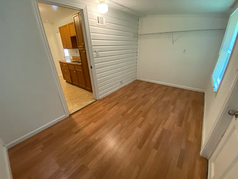 1217 Barnes St NW — Photo 7