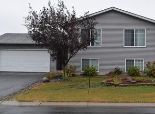 917 7th Ave NW, Hutchinson, MN 55350