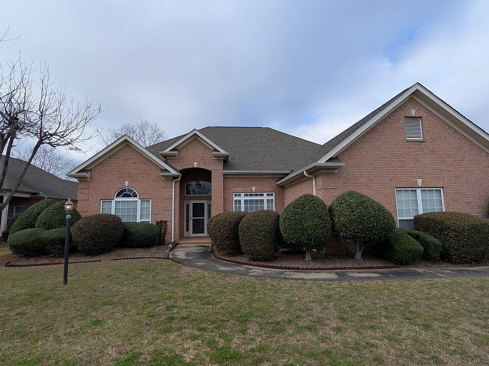 1st image of 104 Orchard Ln