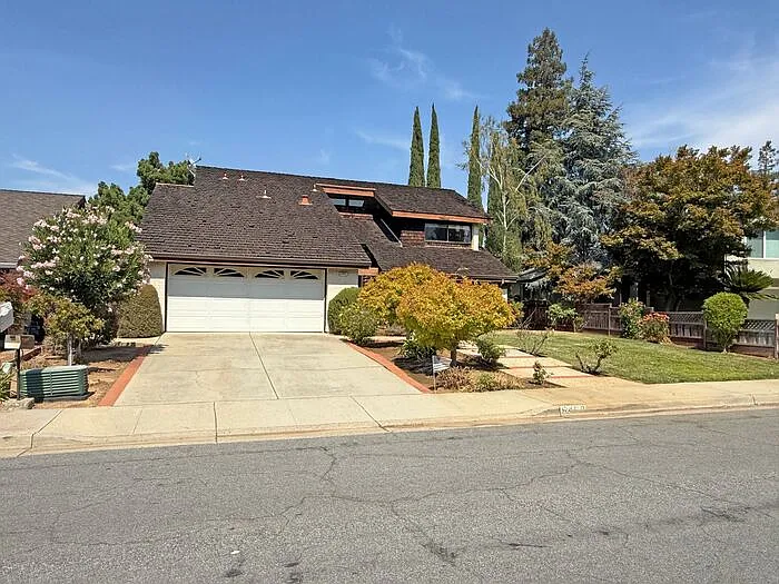6462 Sproul Ct