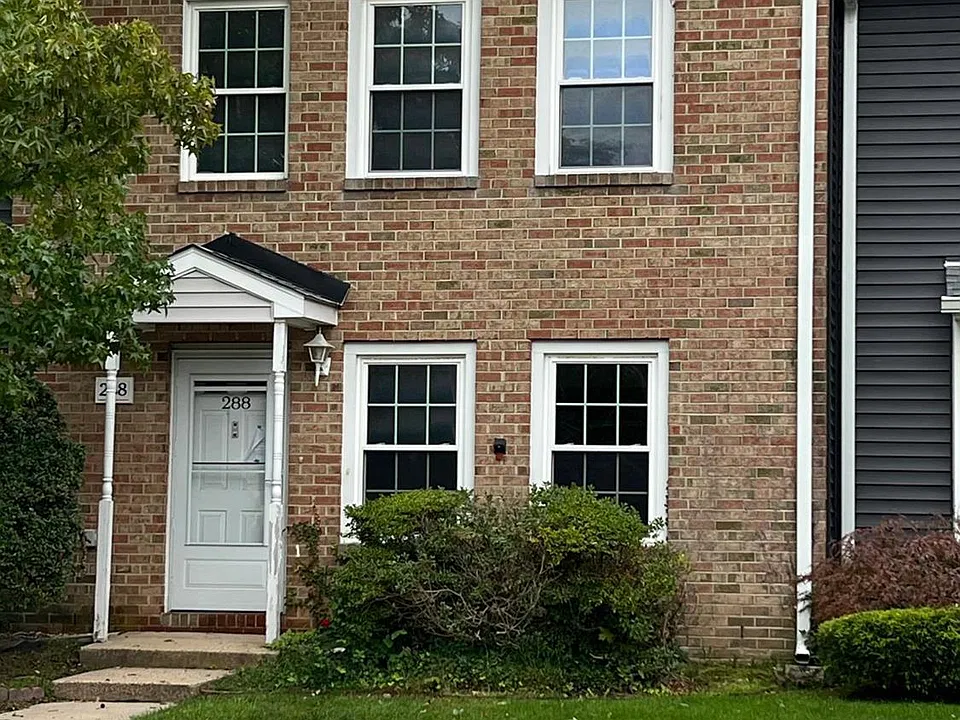 288 Constitution Cir