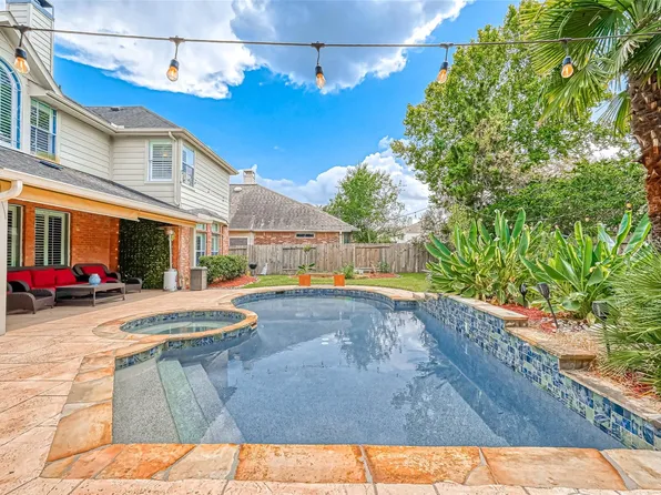 5428 Cranston Ct, Sugar Land, TX 77479
