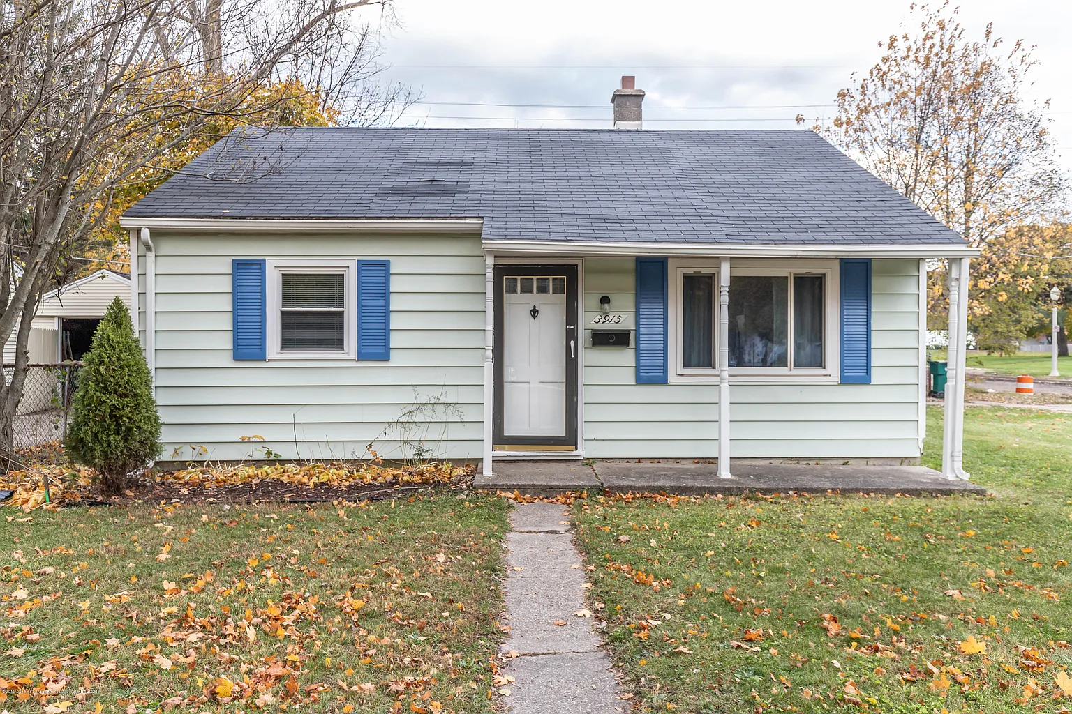 3915 Glenwood Ave photo 1