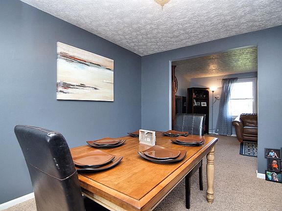 4th image of 1373 Linden Creek Dr
