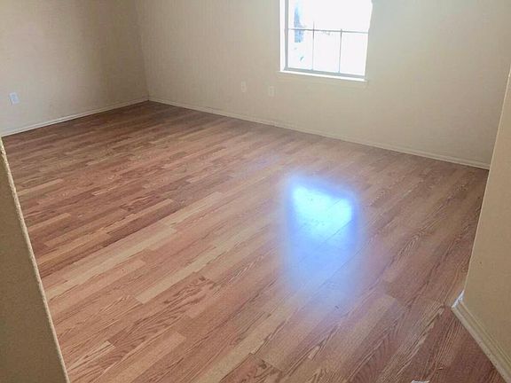 5th image of 7618 Oak Chase