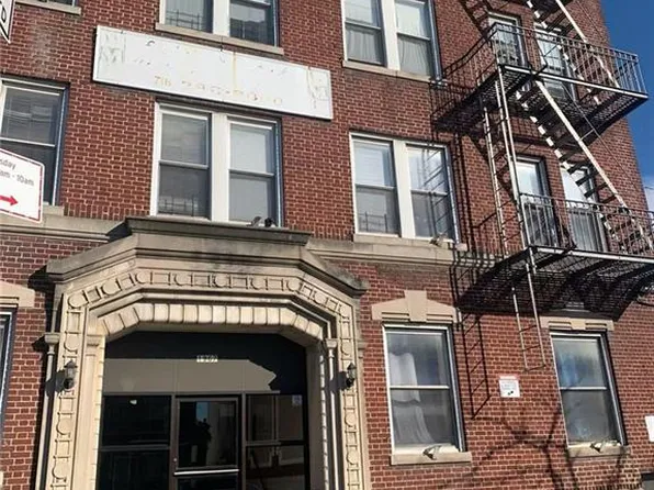 1967 65th St APT 4E, Brooklyn, NY 11204