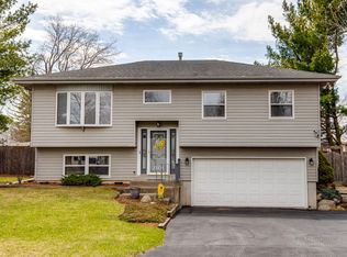 22121 W Rose Ct, Lake Villa, IL 60046