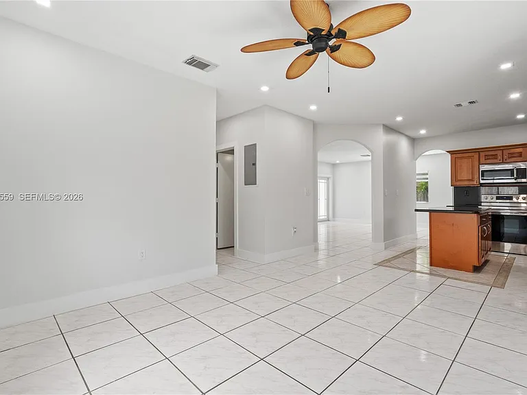 9504 SW 162nd Path — Photo 5