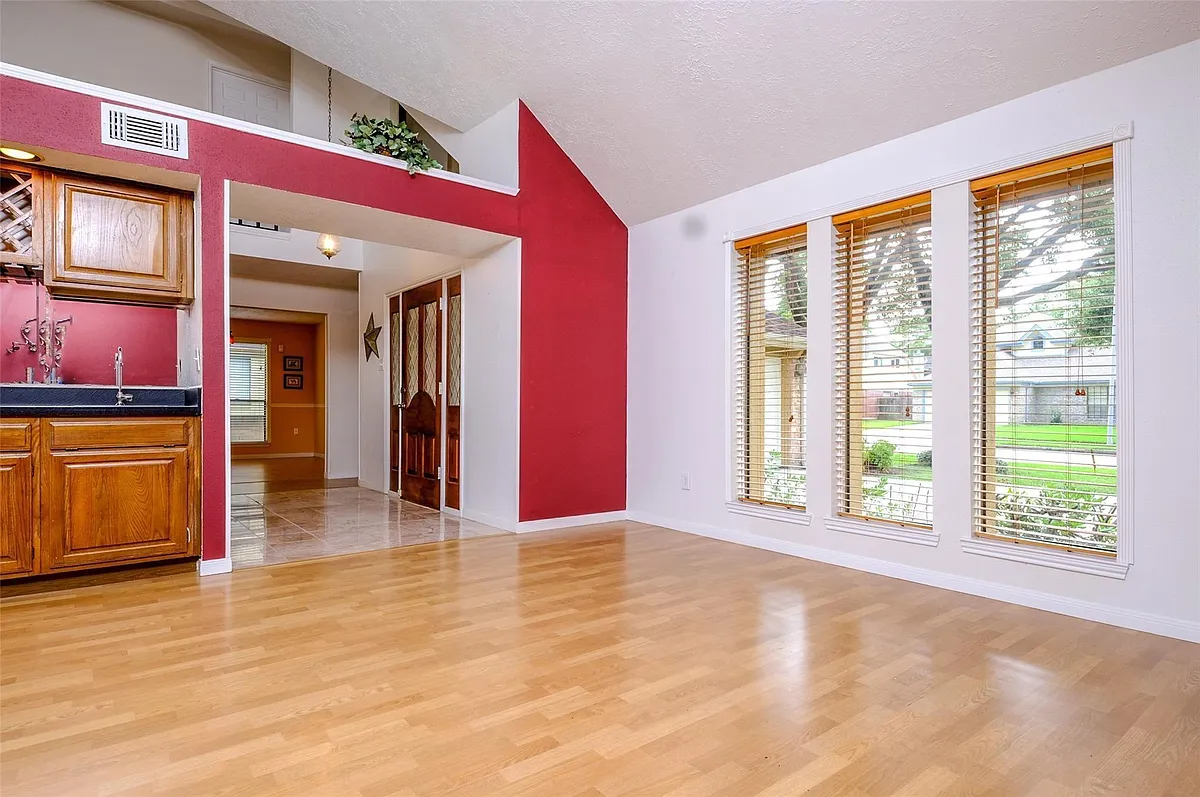 Building Photo - 2520 Hadley Cir