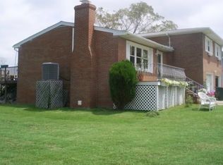 454 Wind Mill Point Rd, Hampton, VA 23664