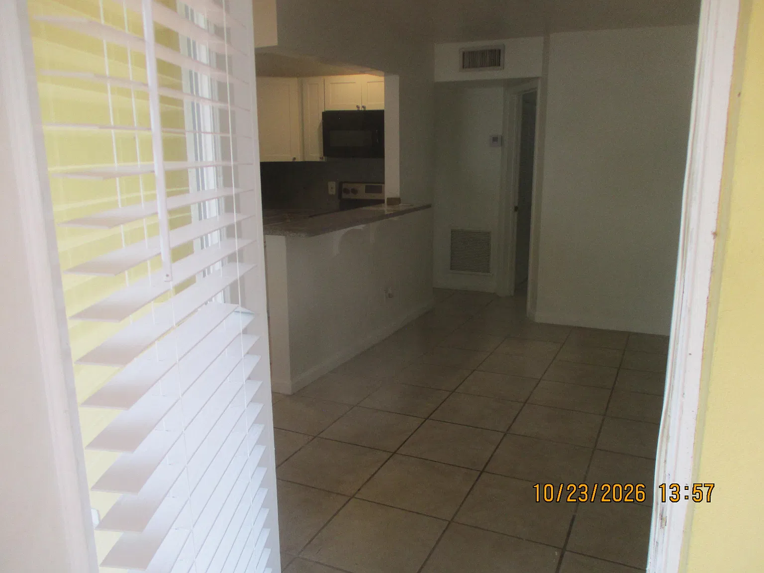 1 bed, 1.0 bath, 650 sqft, $1,595 — Photo 2