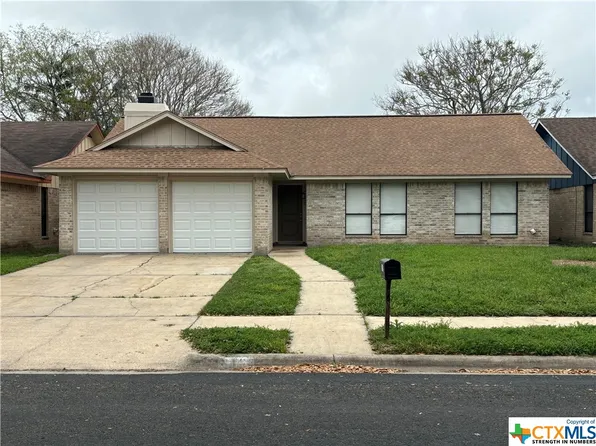 108 Rebecca Ln, Victoria, TX 77901