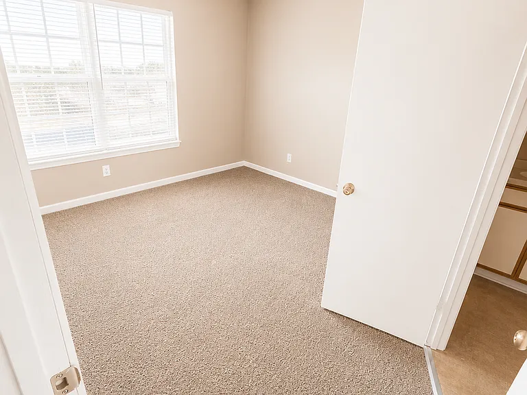 Christopher's Crossing Apartments — Photo 5