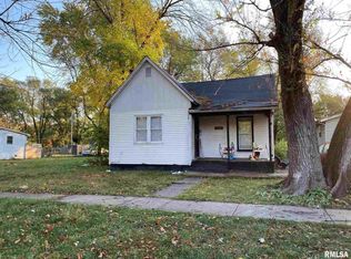 1226 S 16th St, Springfield, IL 62703