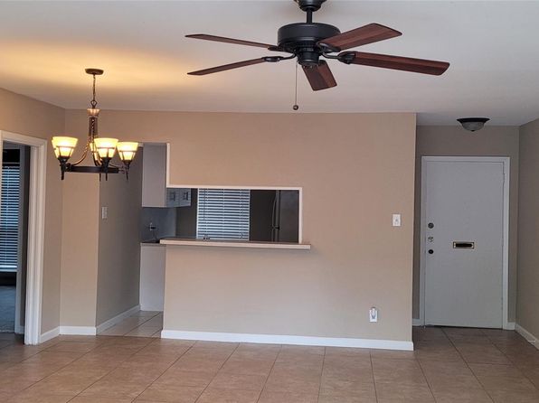 9031 Rue Cambon St #69