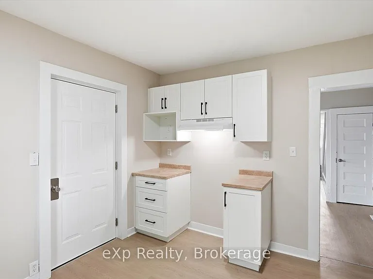 132 Macdonald Ave — Photo 10