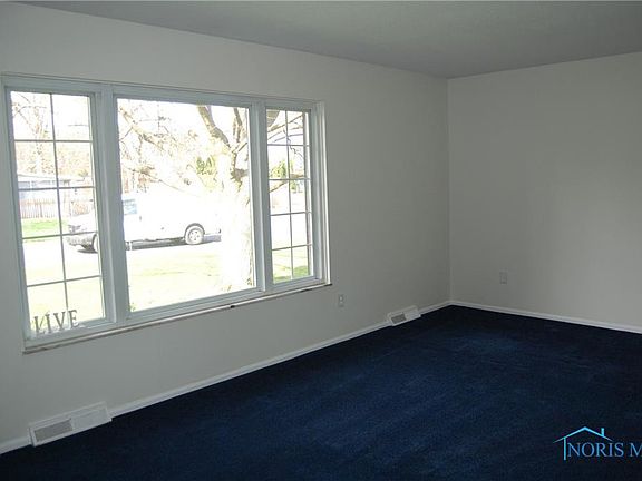 5th image of 4111 Ariel Ave
