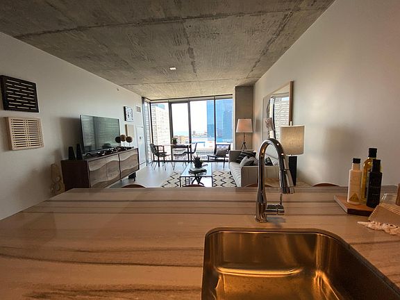 2nd image of 2020 S Wabash Ave #1521