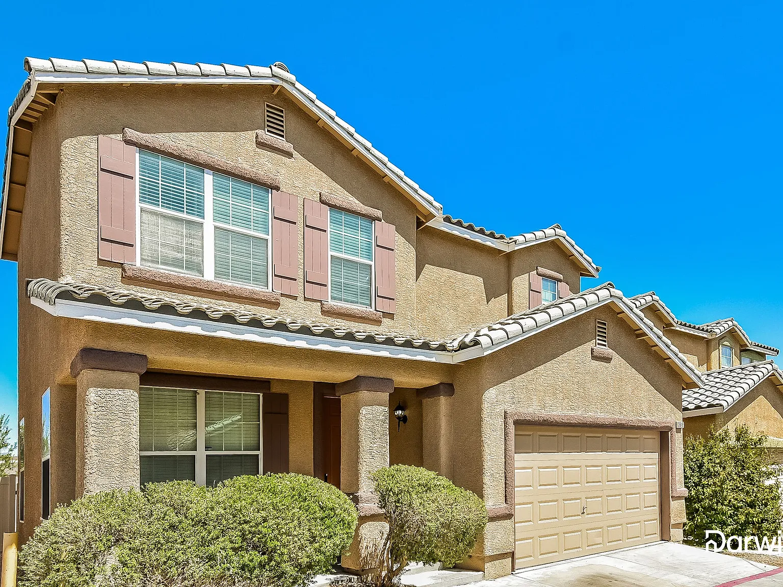3 bed, 3.0 bath, 1554 sqft, $1,899 — Photo 2