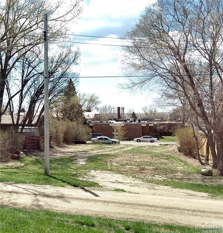 414 Highland Ave, Plentywood, MT 59254 Zillow