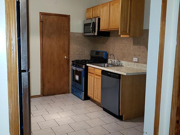 3rd image of 229 Summit Ave APT 1