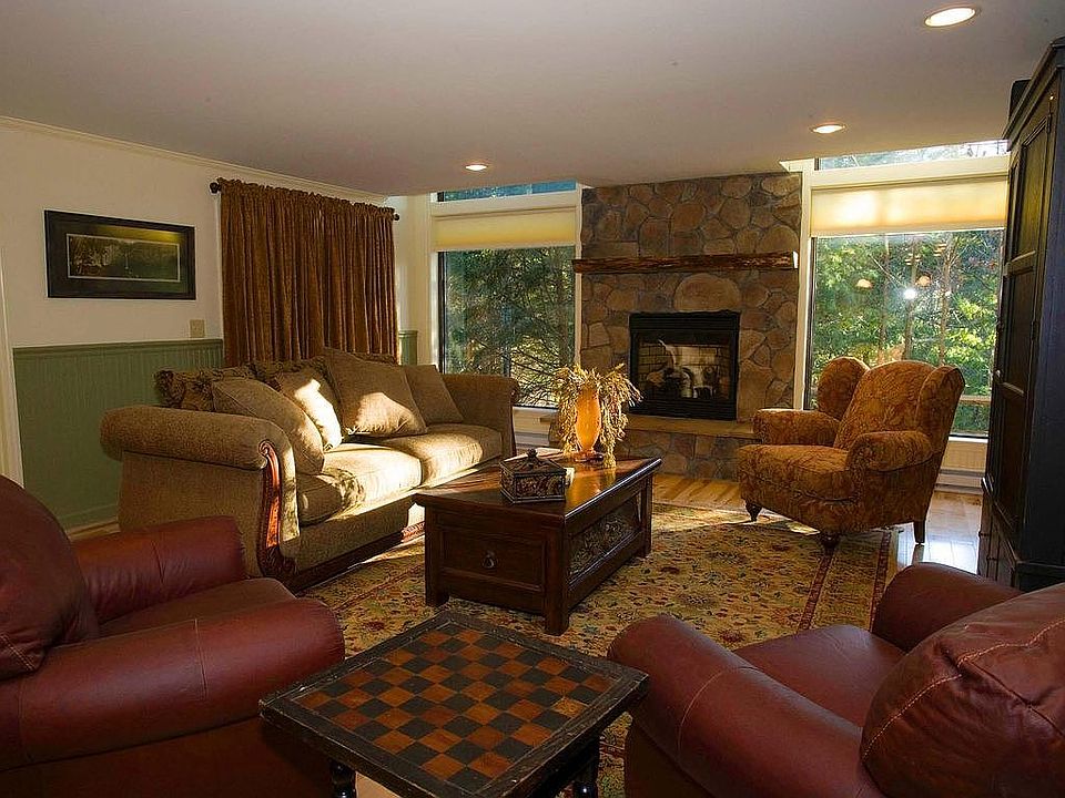 1st image of 20 Evergreen Way Unit A