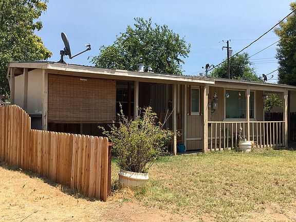 2nd image of 105 Clark Ct