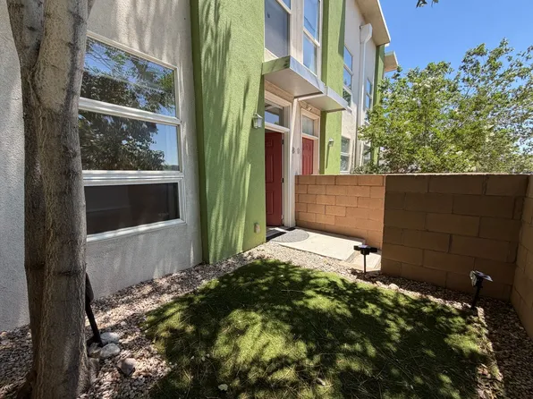 702 Broadway Blvd SE APT 8, Albuquerque, NM 87102