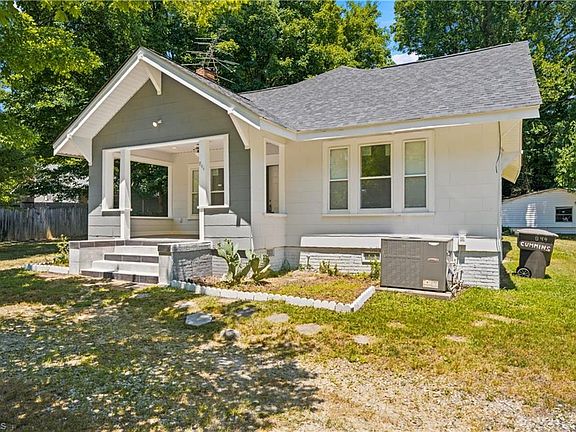 4th image of 844 Cummins St