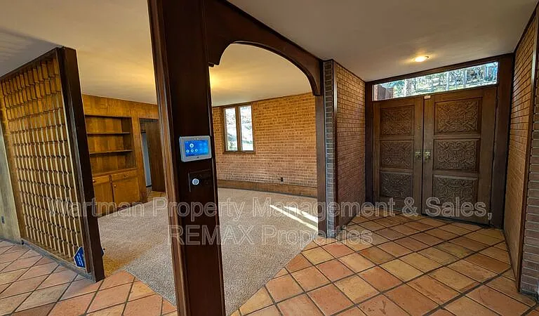 15 Upland Rd — Photo 11